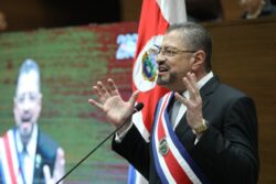 Presidente Chaves enumeró con videos logros de su gobierno y envió fuerte mensaje a jerarcas de instituciones