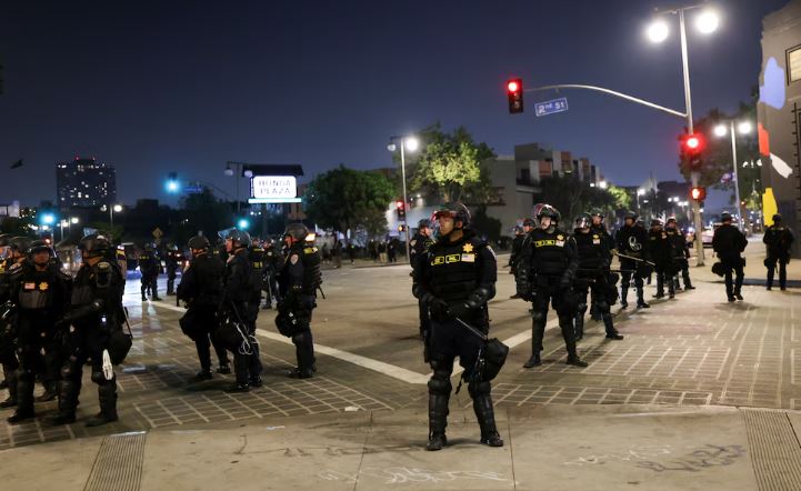 700 marines son enviados a Los Ángeles tras otra noche de protestas