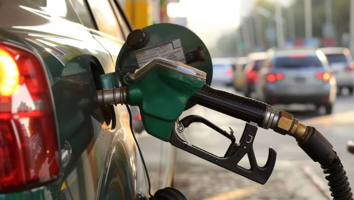 Cómo impactará en los precios de la gasolina el ataque de Estados Unidos a Irán