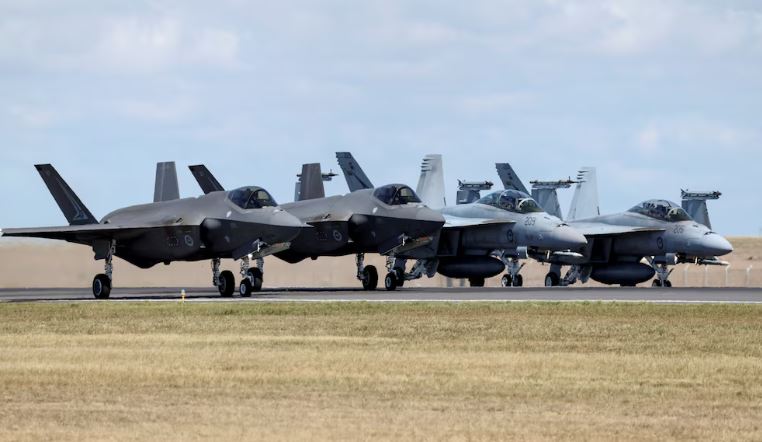 Reino Unido incorporará aviones con armamento nuclear en un plan militar que busca contener la amenaza rusa en Europa