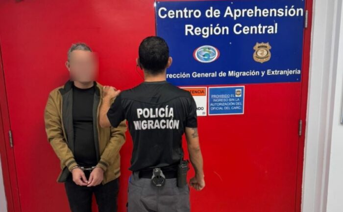 Deportan a sujeto a Colombia con vínculos a las FARC que llegó a Costa Rica en condición irregular