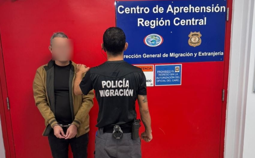 Deportan a sujeto a Colombia con vínculos a las FARC que llegó a Costa Rica en condición irregular