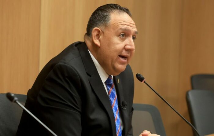 Presidente Rodrigo Chaves fustiga comportamiento de diputado Bojorges en el Congreso y lo califica de “bufón”