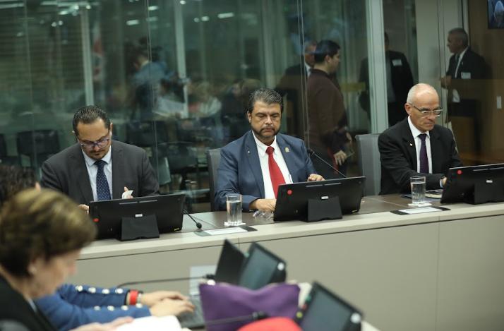 Seguridad confirma 25 denuncias relacionadas con policías presuntamente vinculados a grupos de narcotráfico