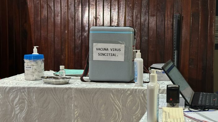 Primeras embarazadas ya recibieron la vacuna contra el virus sincicial respiratorio