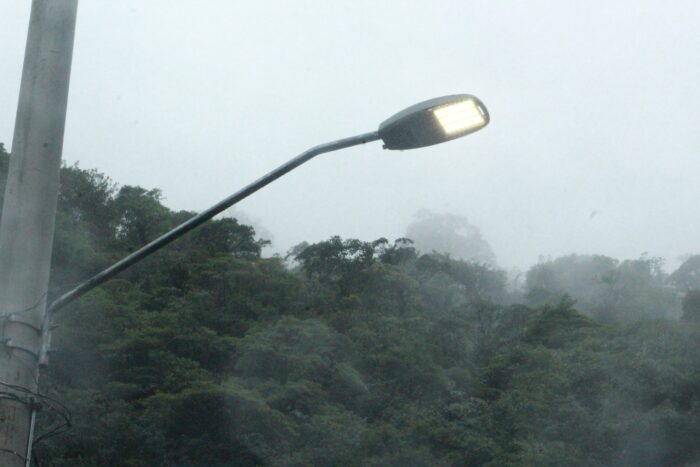 Inician obras de iluminación y conectividad a internet en 26 kilómetros de la Ruta 32