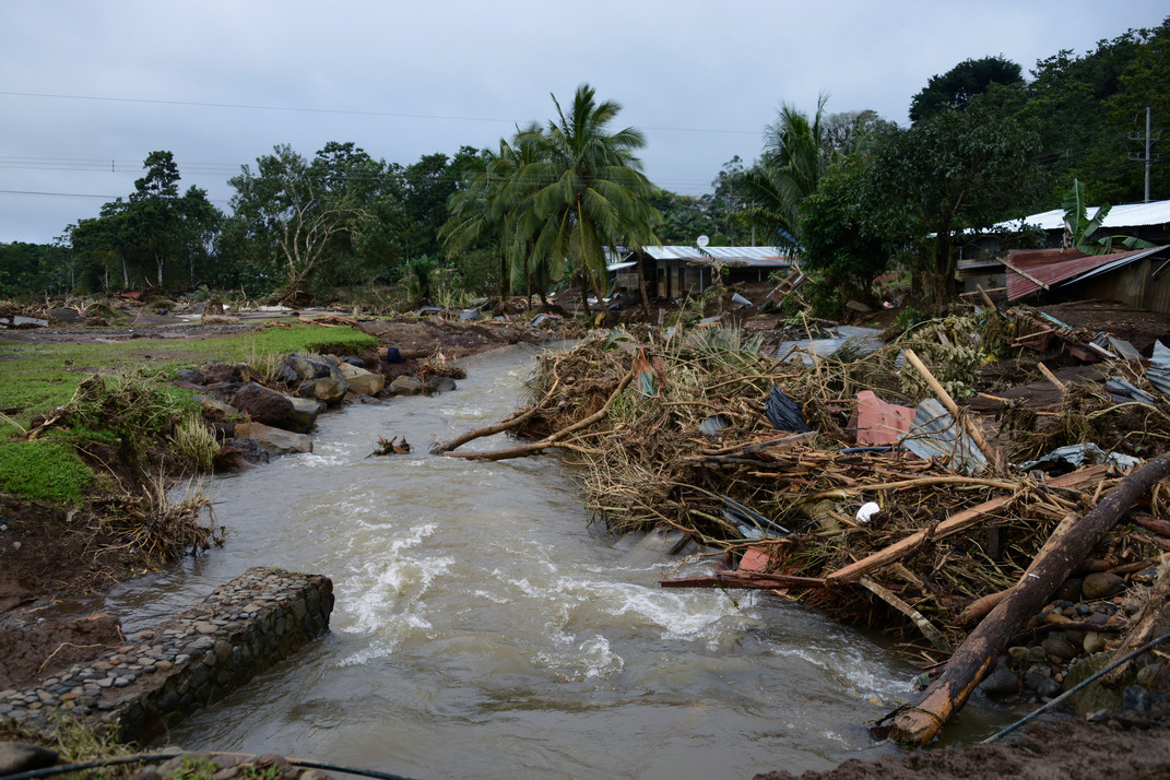 Ocho de cada diez costarricenses viven y trabajan en zonas de alto riesgo por desastres