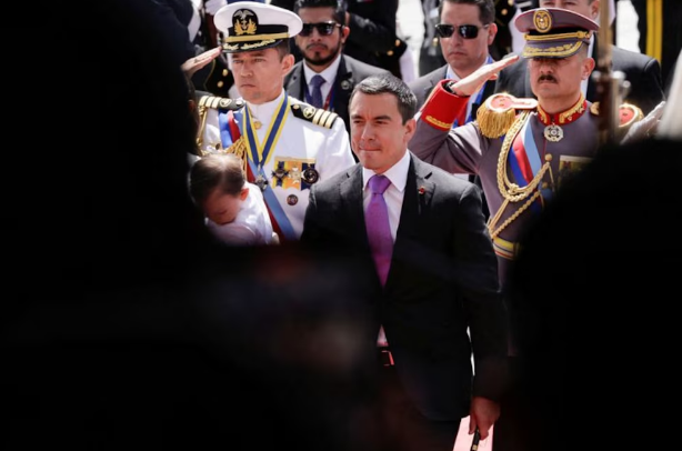 Noboa anunció referéndum sobre bases extranjeras y denunció una “paz mafiosa” en el pasado