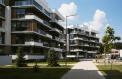 PLP impulsa proyecto para evitar multas excesivas en condominios