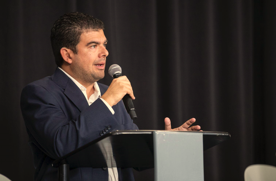 Álvaro Ramos llama a militantes en San Ramón a completar proceso interno y respaldar al PLN tras conflictos