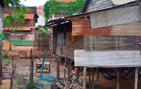 Contraloría identificó 576 asentamientos informales tipo “precario” en 61 cantones del país