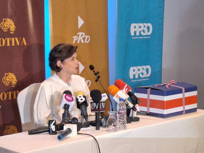 Pilar Cisneros renuncia a cargo en comando de campaña de Pueblo Soberano