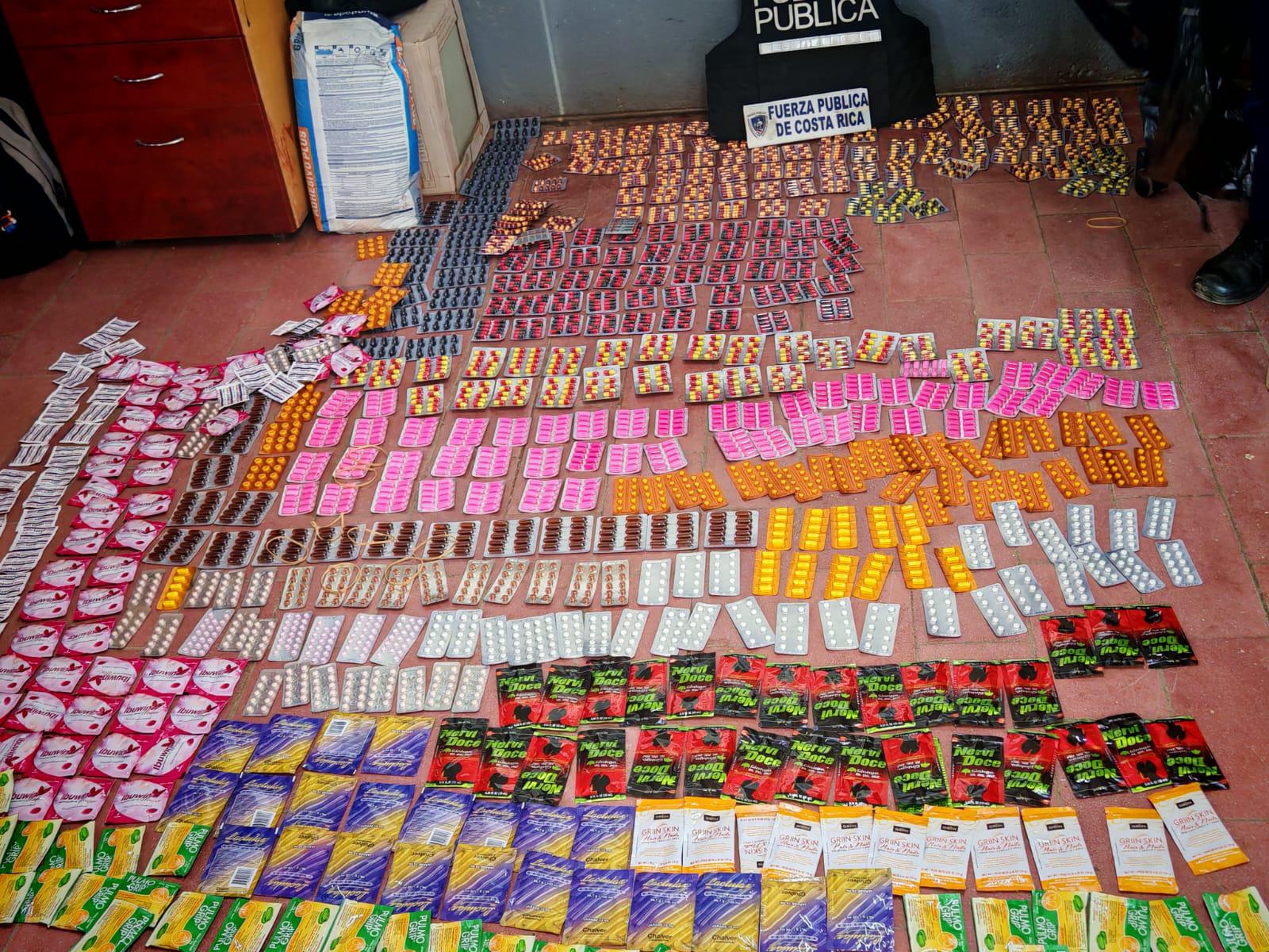 Salud reporta más de 100 mil unidades de medicamentos ilegales incautados en lo que va de julio