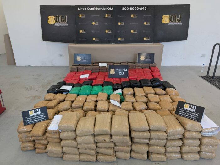OIJ incautó casi media tonelada de cocaína y 700 kilos de marihuana que iban en camión en Puntarenas