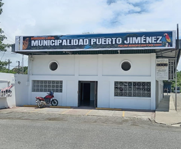 Vicealcaldesa de Puerto Jiménez se vio obligada a renunciar para no perder salario como asesora de la alcaldía