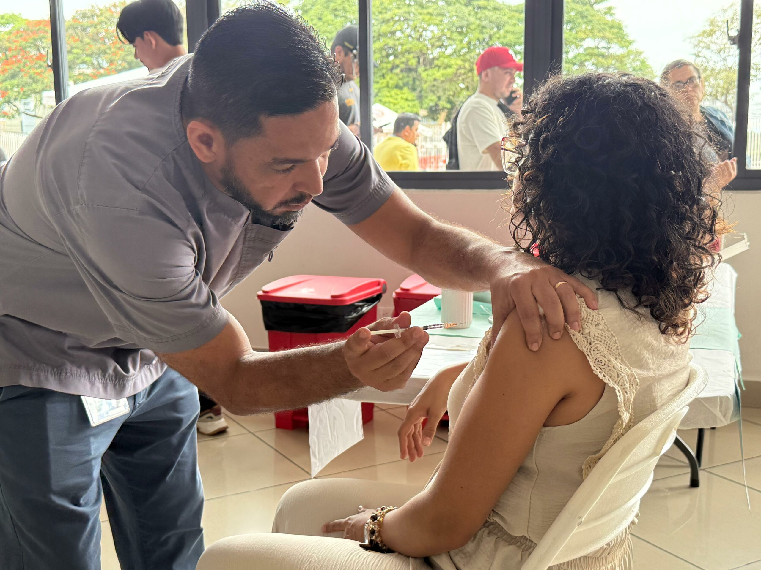 Salud planea adelantar vacunación generalizada contra el sarampión