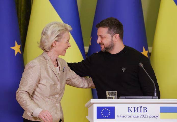 La Comisión Europea aseguró que mantendrá las sanciones contra Rusia y anticipó un nuevo paquete para septiembre