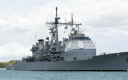 EEUU sumó un submarino nuclear y un crucero lanzamisiles al operativo frente a Venezuela para combatir el narcoterrorismo