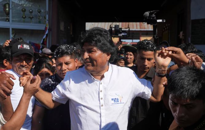 Evo Morales inicia el registro de su nuevo partido para disputar las elecciones regionales