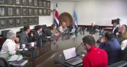 Consejo de UCR advierte de posible ilegalidad en acuerdo de rectores que incluye redistribución del FEES