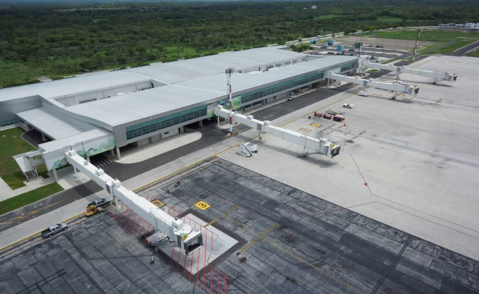MOPT ampliará plataforma del Aeropuerto Daniel Oduber Quirós para mejorar espacio entre aviones