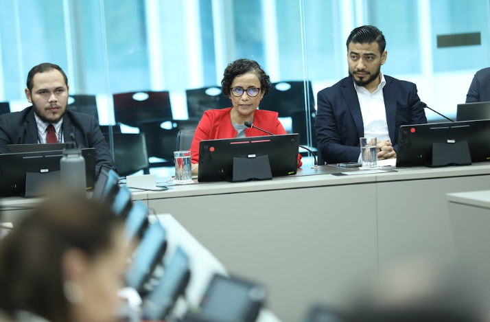 Diputados buscarán impedir recorte en presupuesto que afectaría programas sociales y pensiones