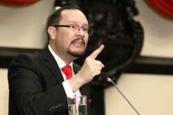 Dictan absolutoria para Celso Gamboa, Johnny Araya y Berenice Smith en juicio por aparente tráfico de influencias