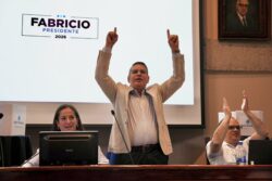 Nueva República ratifica candidatura de Fabricio Alvarado y aspirará por tercera vez a la presidencia