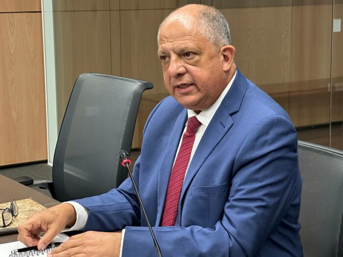 Luis Guillermo Solís asegura que nunca recibió alertas sobre Celso Gamboa y que no tuvo contacto con él tras su renuncia como ministro