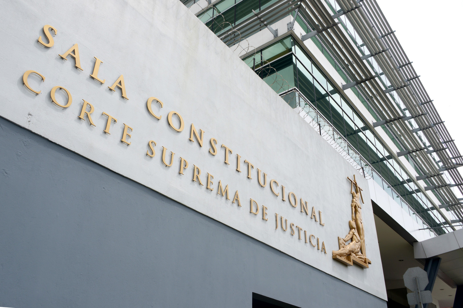 Sala IV devuelve al Congreso el veto al plan de allanamientos 24/7 por errores en el trámite