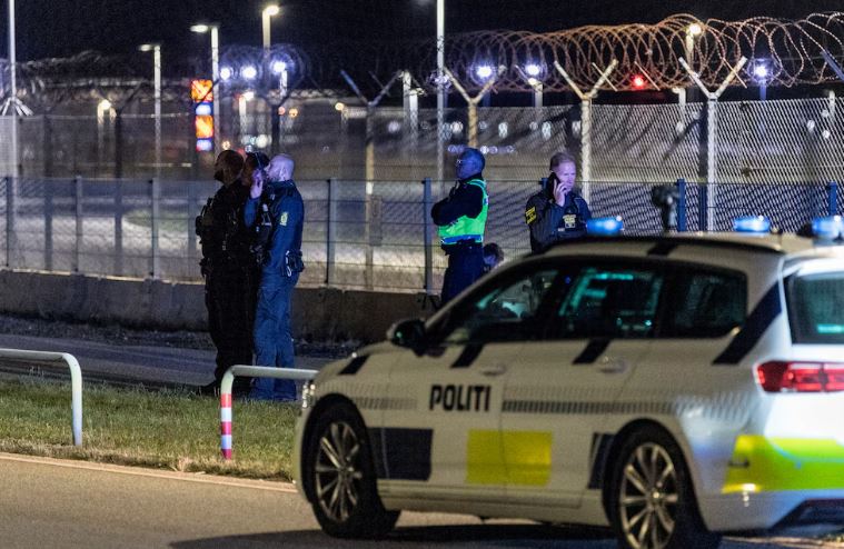 Dinamarca activó la alerta máxima por posible sabotaje tras el sobrevuelo de drones en el aeropuerto de Copenhague
