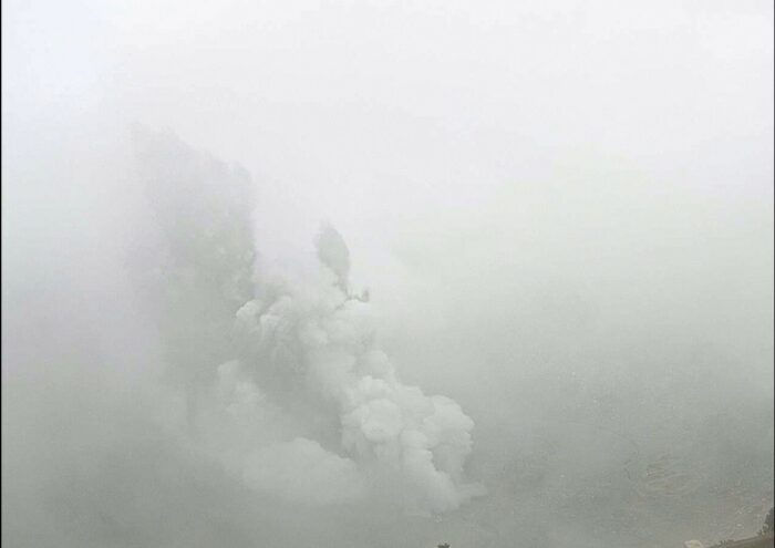 OVSICORI alerta sobre nuevo riesgo de erupciones vapor y gases en el volcán Poás