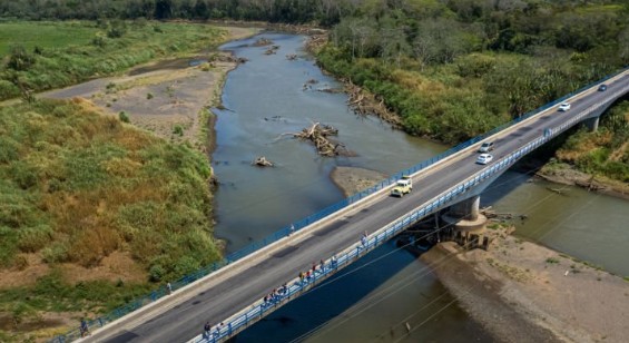 ¡Atención conductores! Este sábado habrá paso regulado en puente sobre río Tárcoles por 5 horas