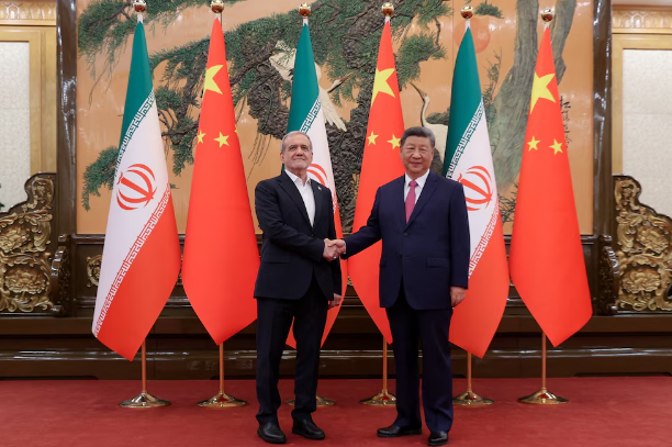 El presidente de Irán dijo que el país volverá a colaborar con la agencia atómica de la ONU