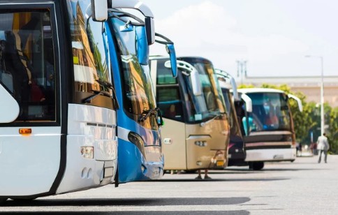 Empresa de buses San José–Moravia solicita aumentos de pasajes de entre ₡30 y ₡95