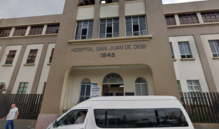 Hospital San Juan de Dios reporta saturación en servicio de Emergencias