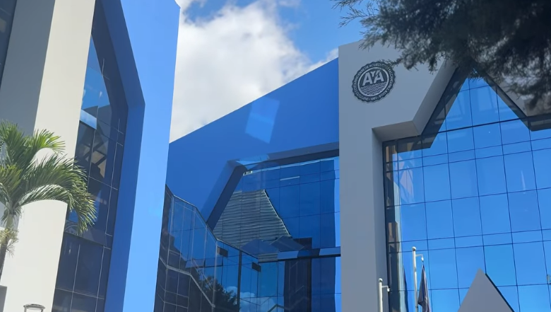 AyA defiende legalidad de intervención para conectar agua potable en proyecto en Naranjo