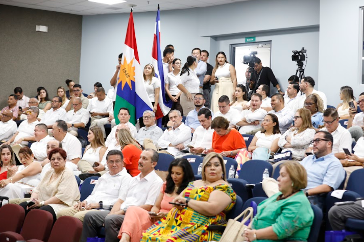 Diputados señalaron al gobierno de un supuesto abandono de Puntarenas durante sesión solemne