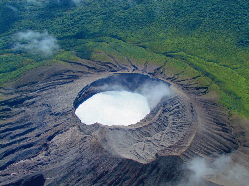 OVSICORI reportó erupción ‘importante’ en volcán Rincón de la Vieja durante las últimas horas