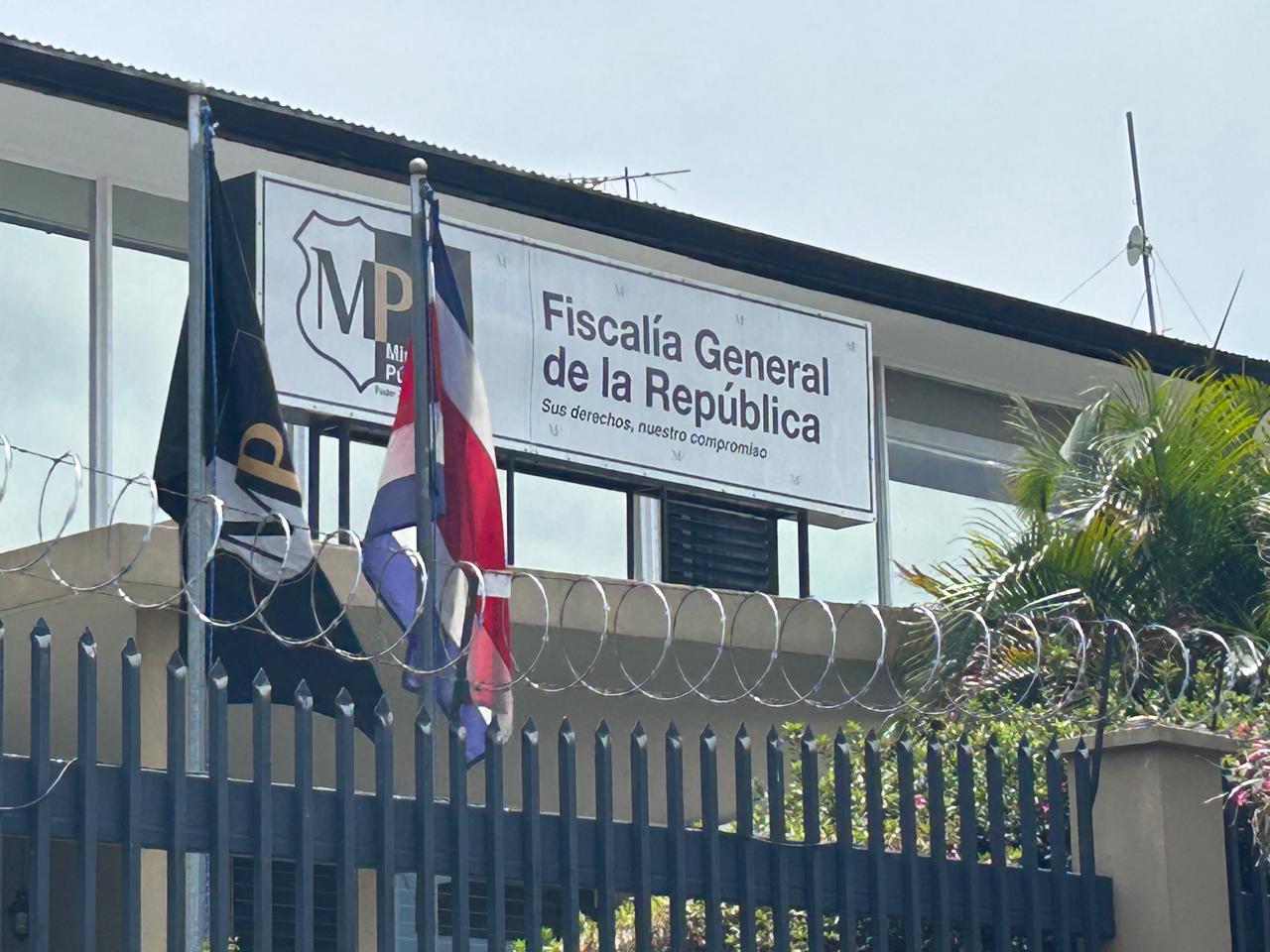 Fiscalía investiga a ministro de Comunicación por presunto delito sexual
