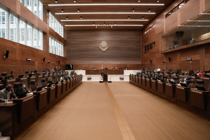 Cerca de 14 exdiputados buscarán volver al Congreso en el 2026