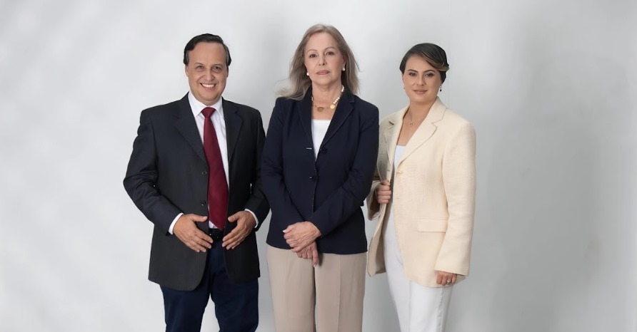 Ana Virginia Calzada será candidata presidencial con el Partido Centro Democrático y Social