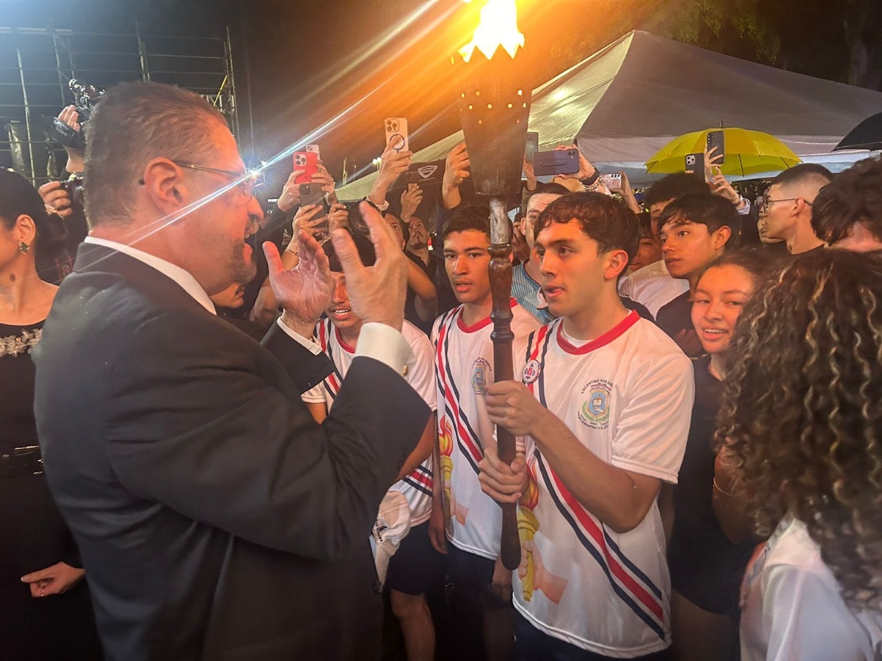 Presidente incluyó proyectos de infraestructura vial y Hospital Max Peralta en discurso ante Cartago