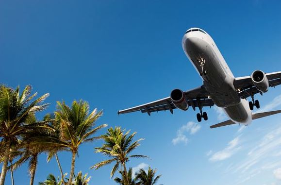 ¿Piensa viajar? Precio de boletos aéreos disminuyó más de 35% en lo que va del año