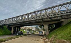 Confirman desprendimiento de platina en puente modular que está frente al Aeropuerto Juan Santamaría