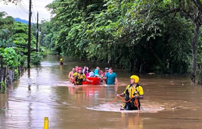 MEP suspende clases en 144 centros educativos a raíz de fuertes lluvias hasta este miércoles
