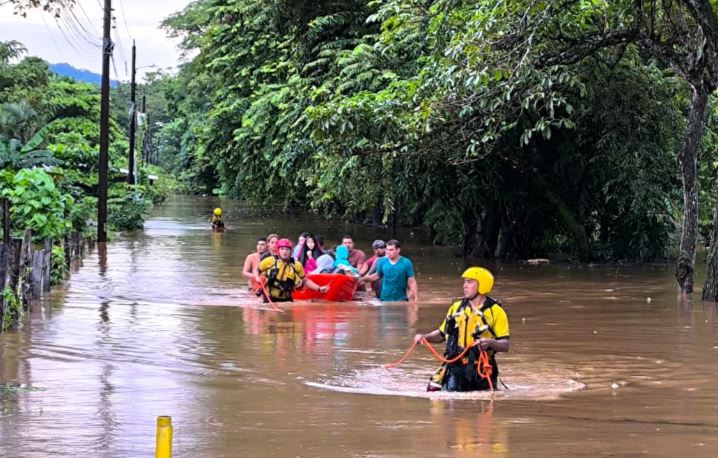 MEP suspende clases en 144 centros educativos a raíz de fuertes lluvias hasta este miércoles
