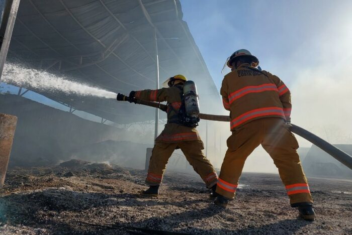 Proyecto propone jubilación anticipada para personal operativo de Bomberos