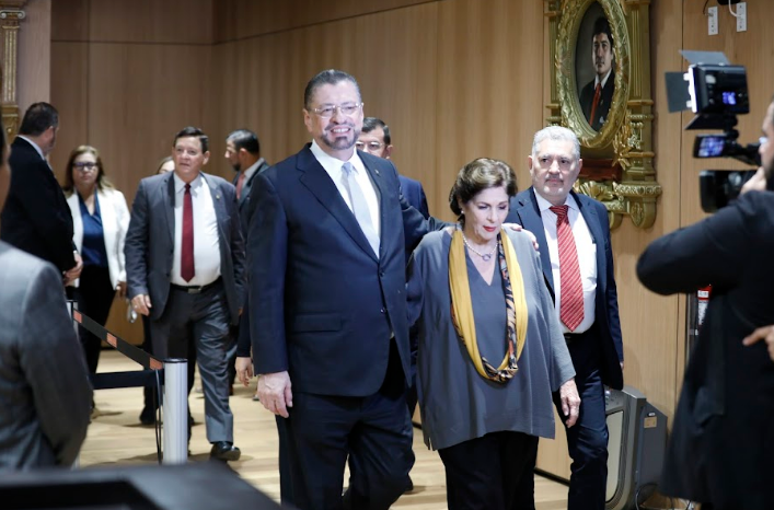 Abogado del Presidente Chaves: Solicitud del TSE para levantar inmunidad entorpece labor del mandatario