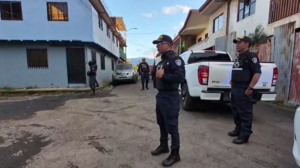 Cuerpos policiales intervienen La Carpio para contener delitos y reforzar la seguridad